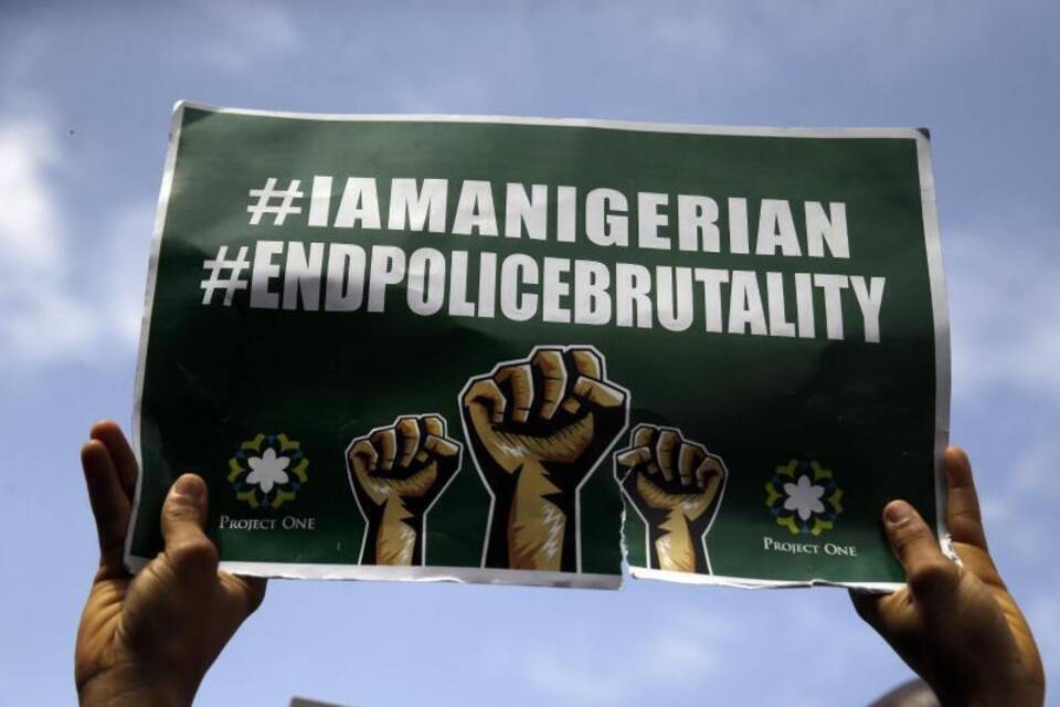 Demonstration gegen Polizeigewalt in Nigeria Demonstration gegen Polizeigewalt in Nigeria