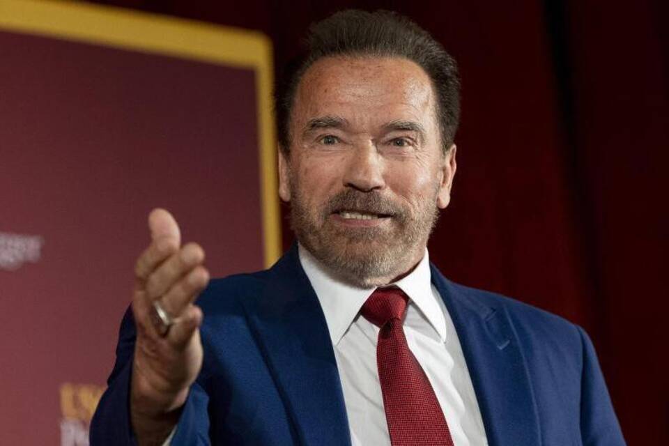 Arnold Schwarzenegger