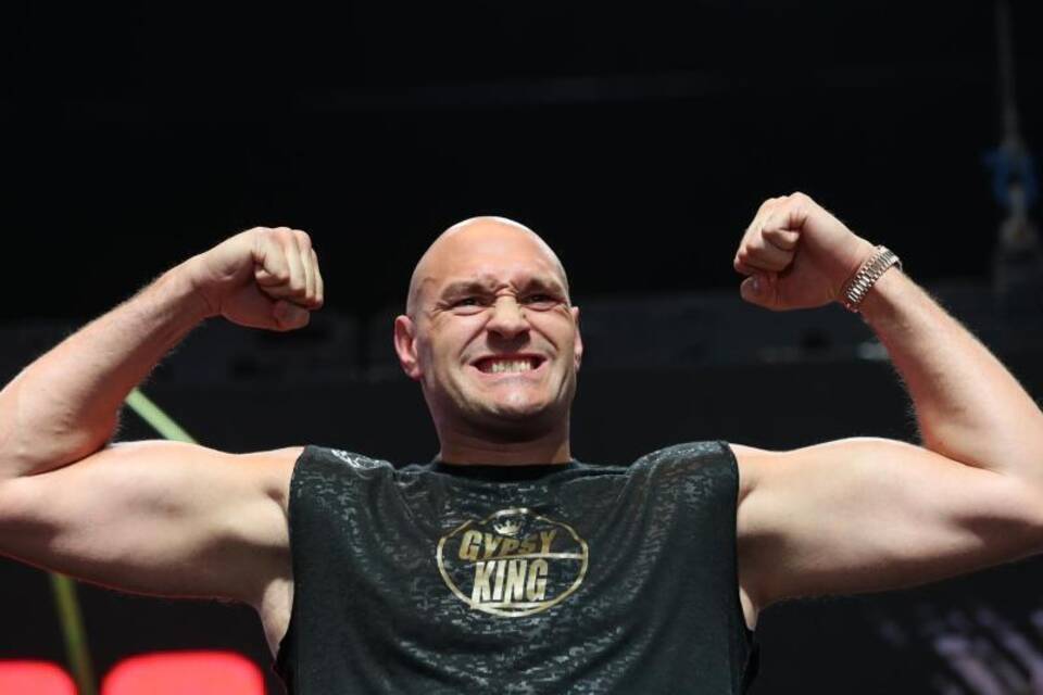 Tyson Fury kündigt Kampf an