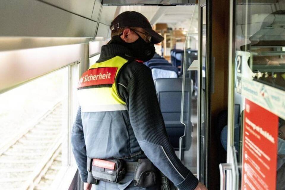 Kontrolle in der Bahn