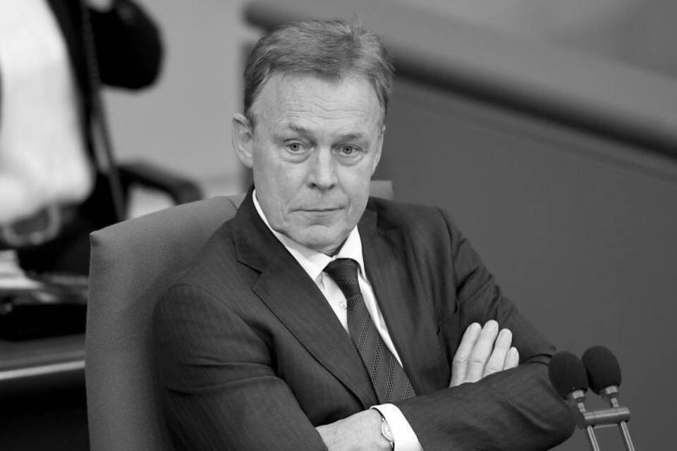 Bundestagsvizepräsident Oppermann tot Bundestagsvizepräsident Oppermann tot