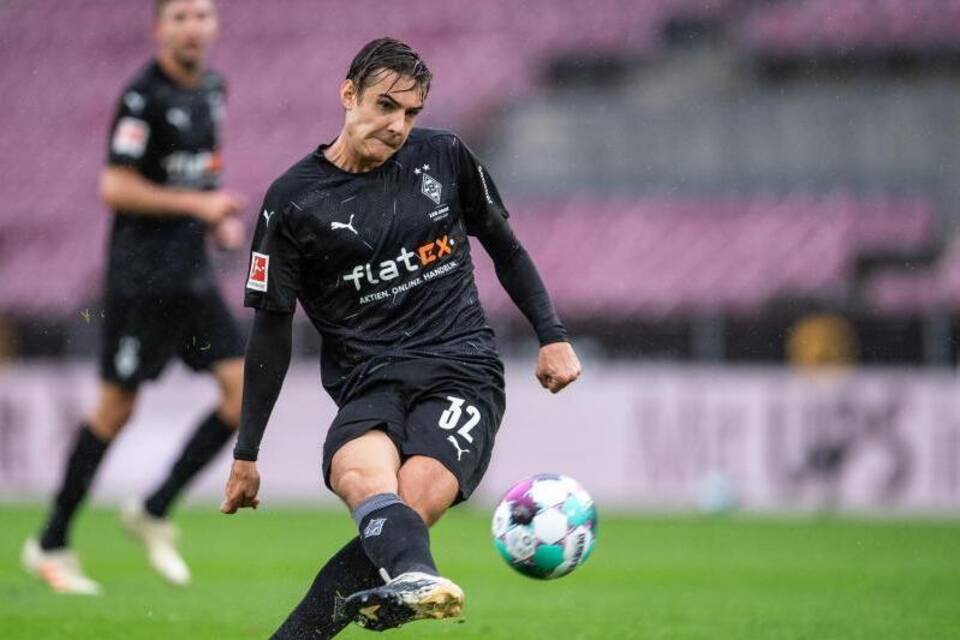 Florian Neuhaus Florian Neuhaus