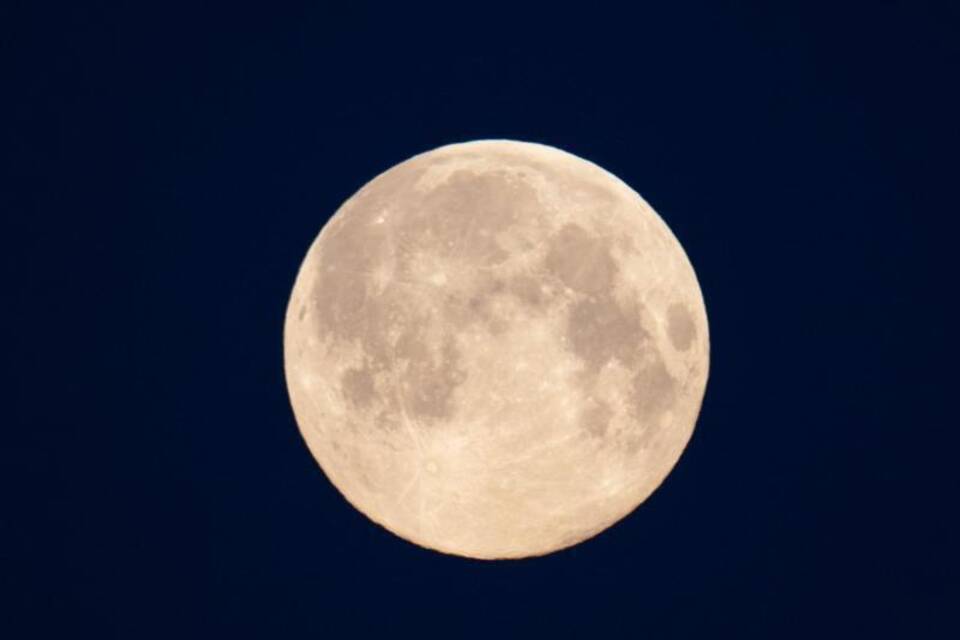 Wasser auf dem Mond Wasser auf dem Mond