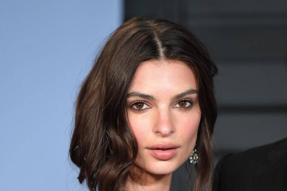 Emily Ratajkowski Emily Ratajkowski