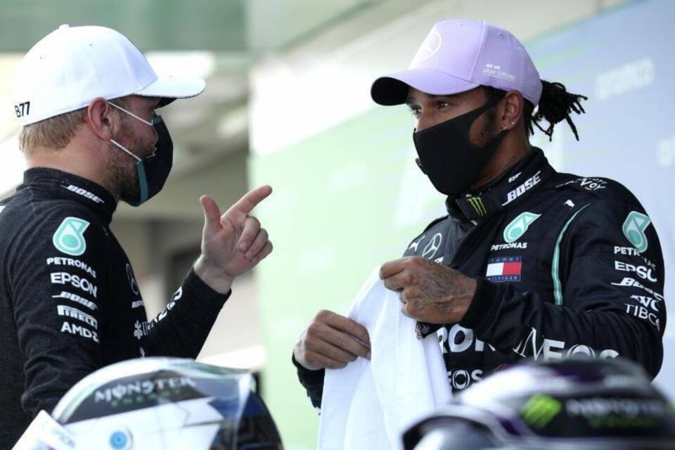 Valtteri Bottas und Lewis Hamilton