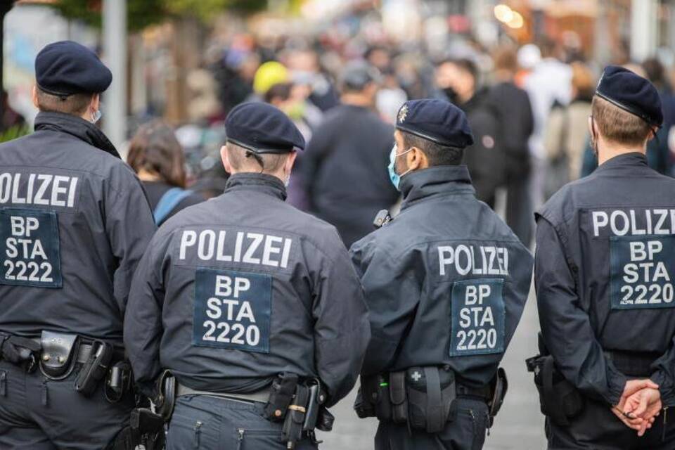 Polizisten Polizisten