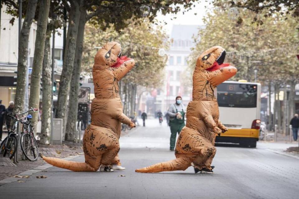 Dinos an Karneval Dinos an Karneval