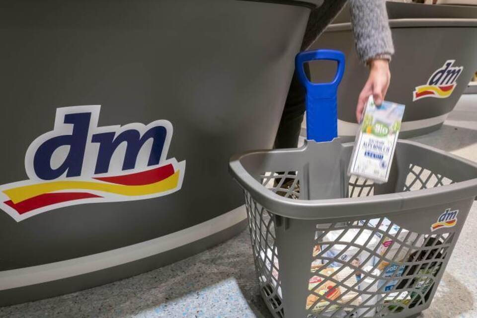 Drogeriemarktkette dm Drogeriemarktkette dm