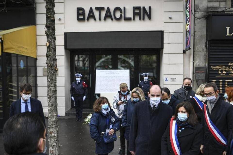 Frankreich erinnert an Pariser Terroranschläge