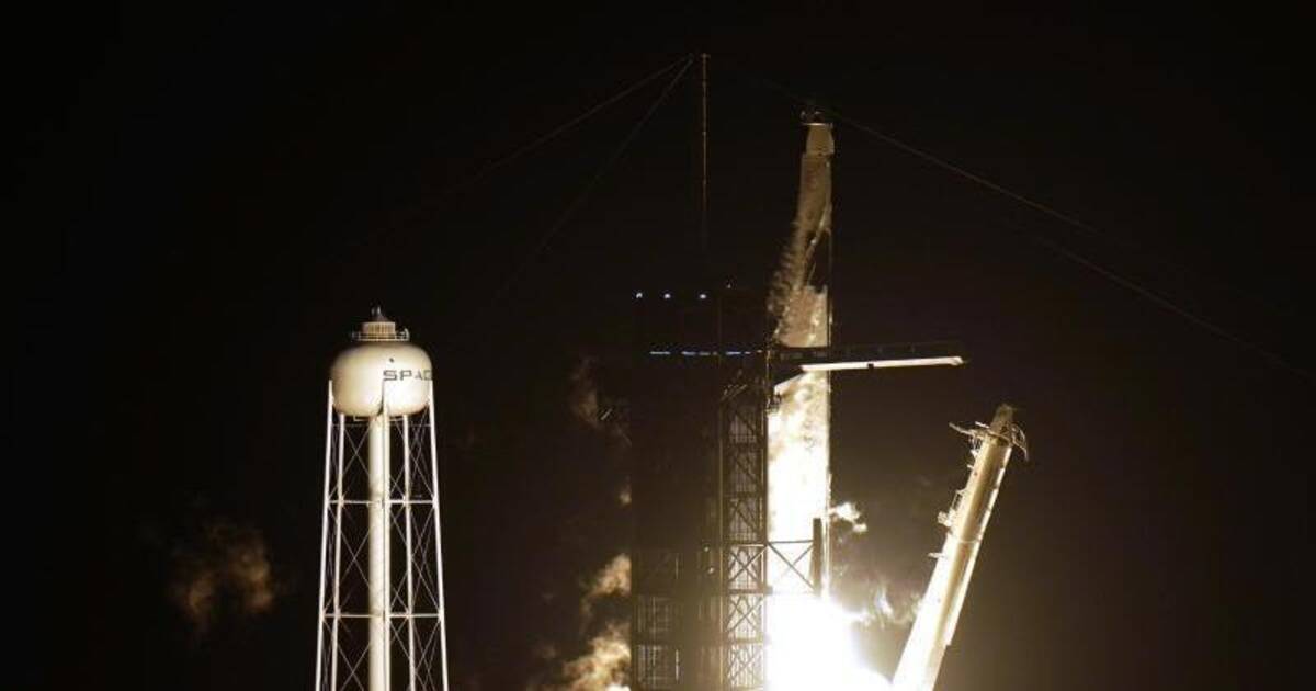 Reguläre Mission: Vier Astronauten starten mit neuem ...