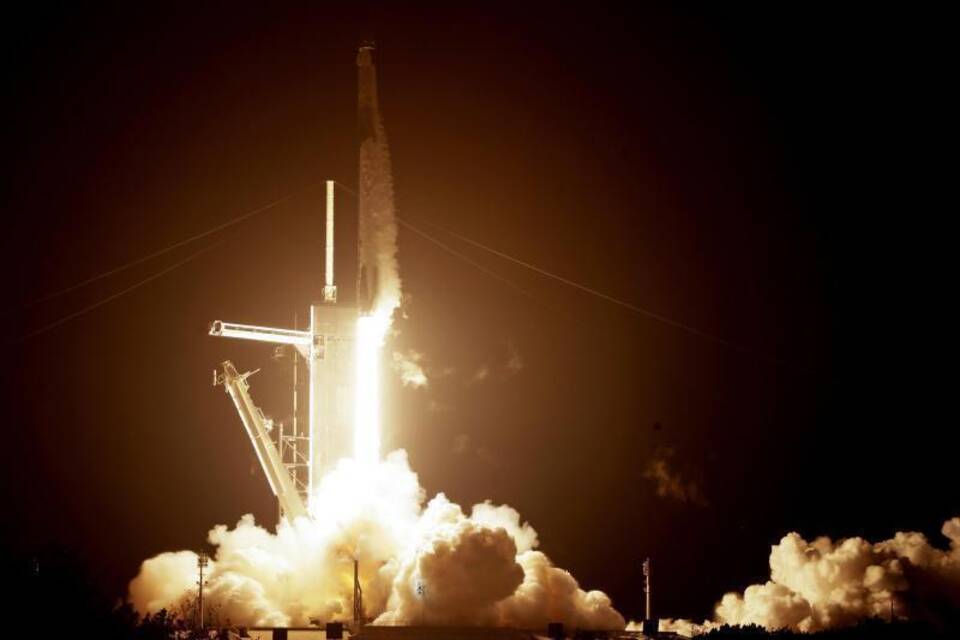 Start einer Rakete Start einer Rakete