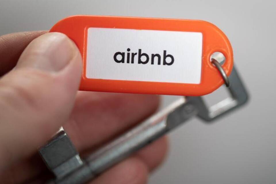 Airbnb schafft Gewinn vor Börsengang