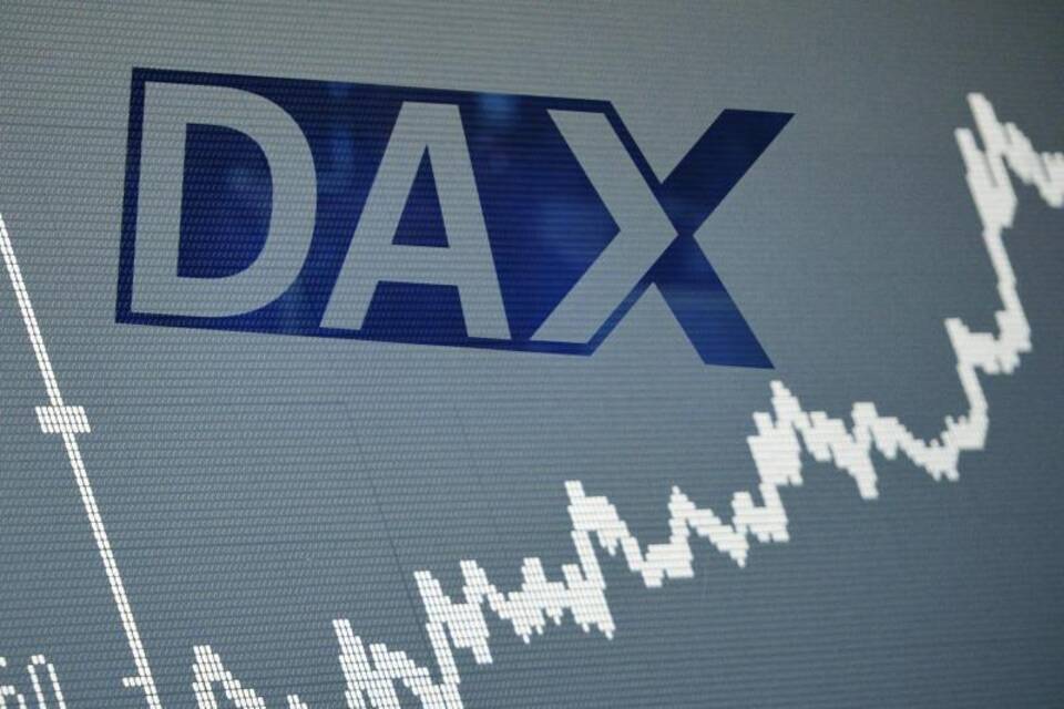 Anzeigetafel mit Dax-Kurve Anzeigetafel mit Dax-Kurve