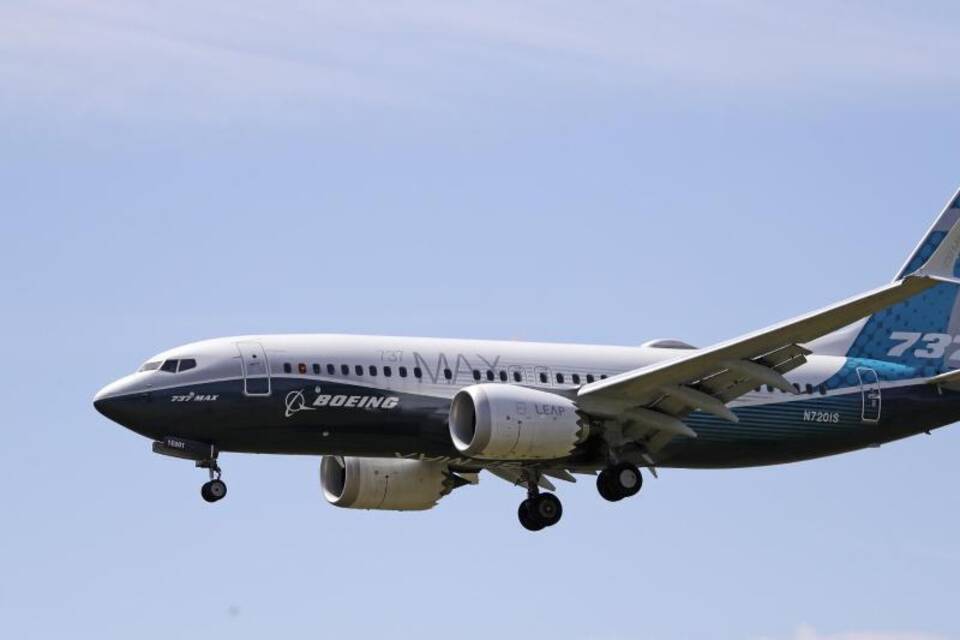 Boeing 737 MAX Boeing 737 MAX