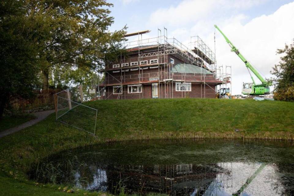 Noldes Atelier- und Wohnhaus wird modernisiert Noldes Atelier- und Wohnhaus wird modernisiert