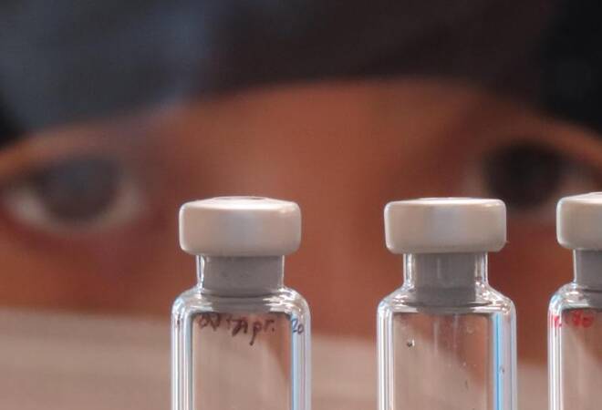 Zum dritten Mal Hoffnung: Astrazeneca-Impfstoff zu 70 ...