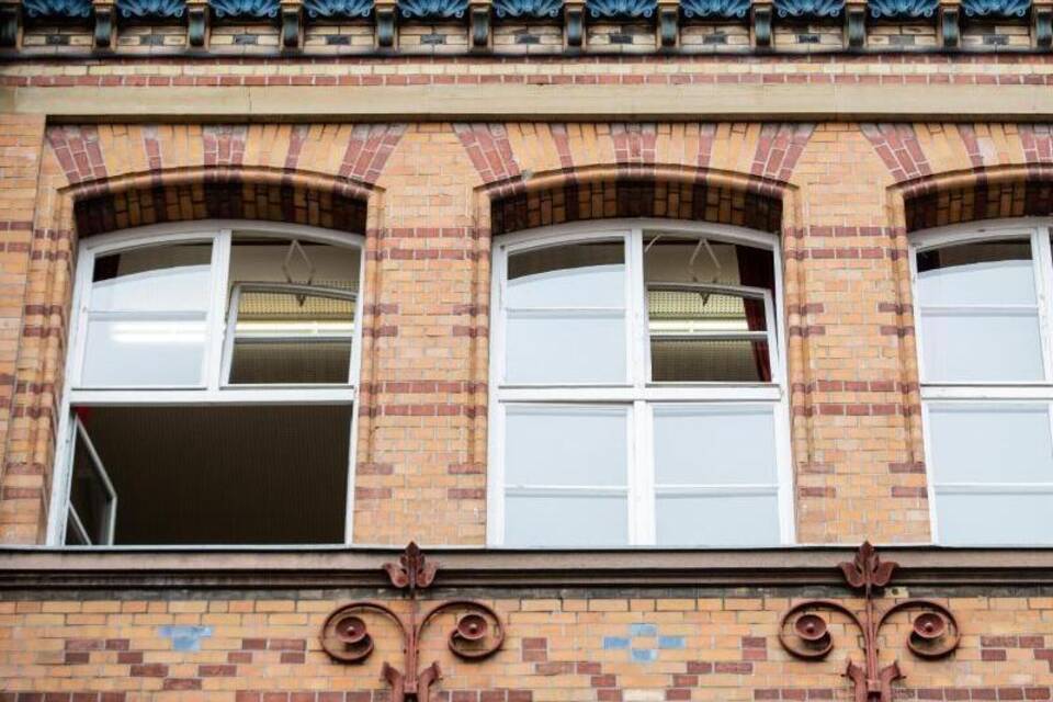 Geöffnete Schulfenster Geöffnete Schulfenster