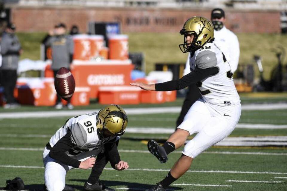 Vanderbilt Commodores - Missouri Tigers