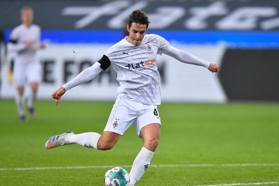 Florian Neuhaus Florian Neuhaus