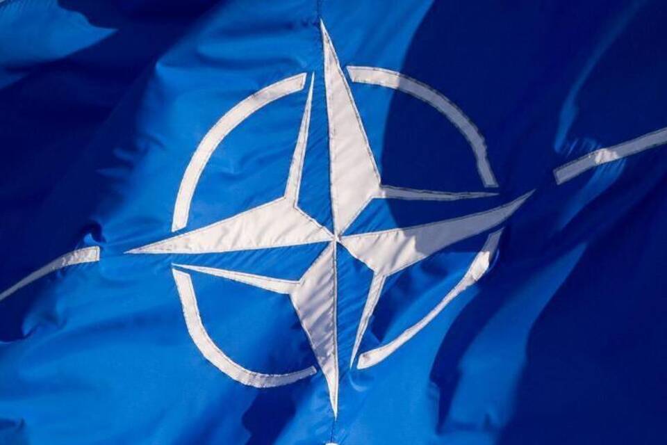 Nato-Flagge