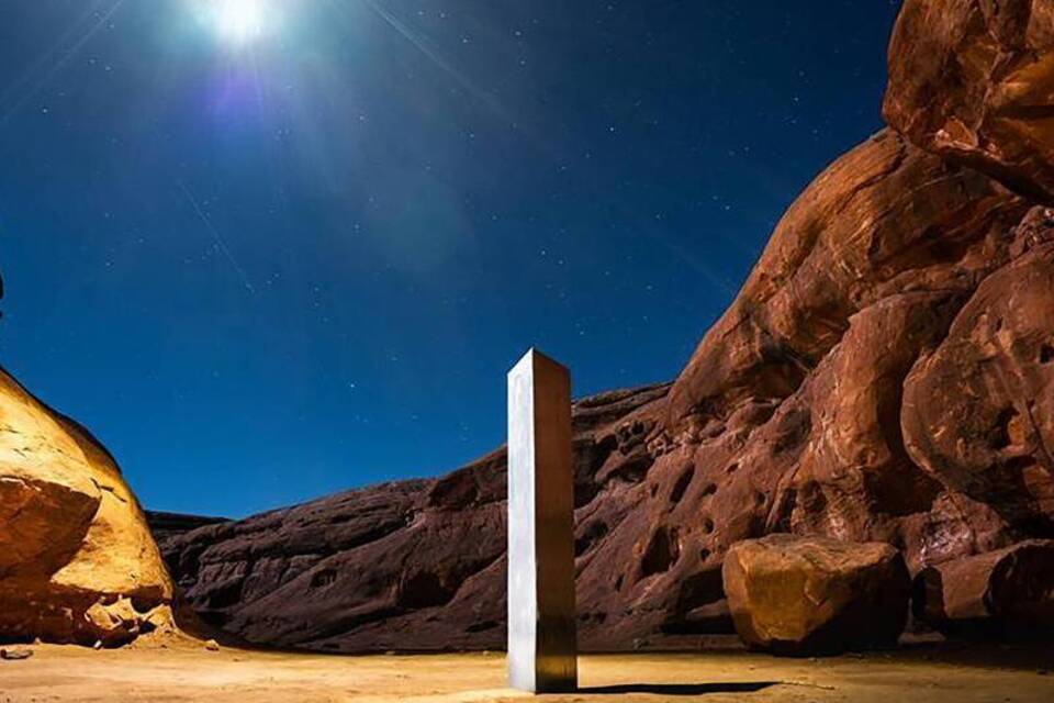 Metall-Monolith Metall-Monolith