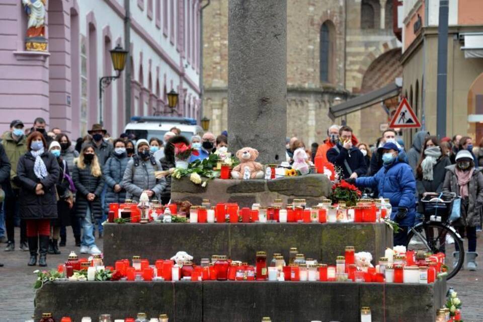 Nach der Amokfahrt in Trier Nach der Amokfahrt in Trier