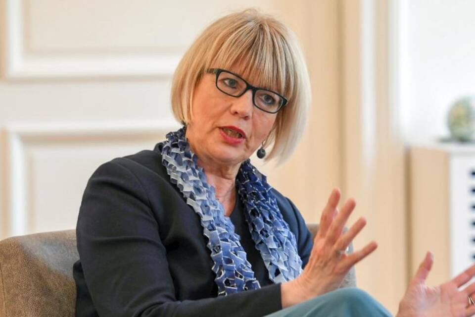 Diplomatin Helga Schmid Diplomatin Helga Schmid