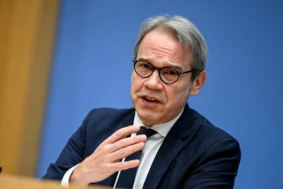 Georg Maier Georg Maier