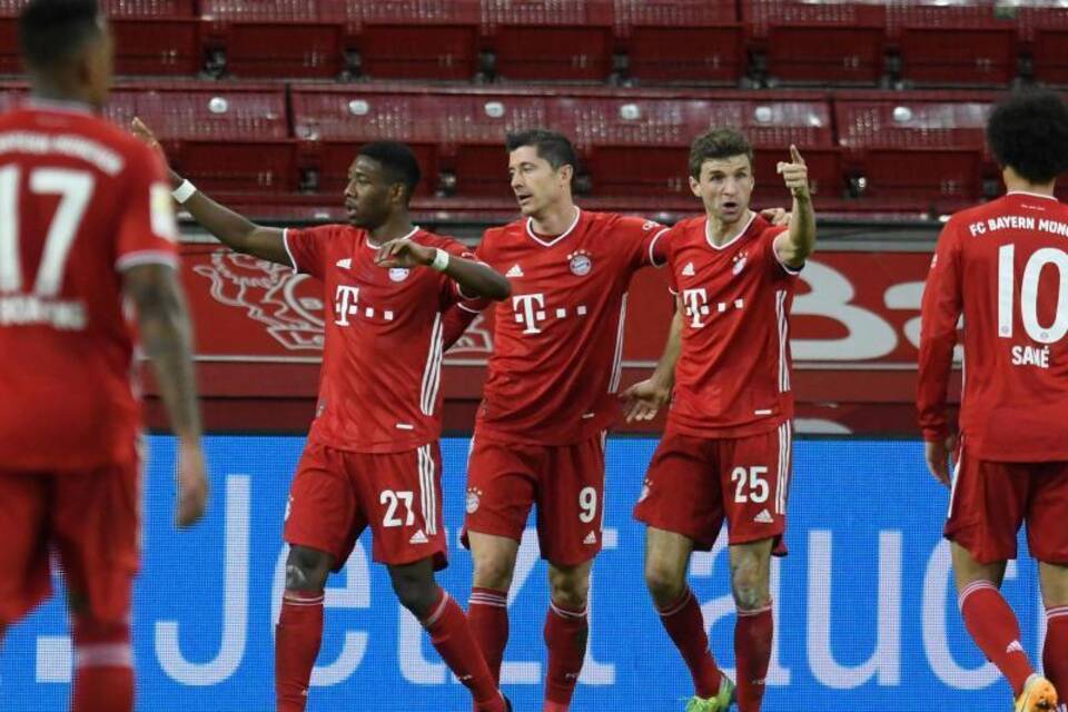 Bayer Leverkusen - Bayern München Bayer Leverkusen - Bayern München