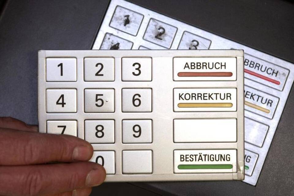Datenklau an Geldautomaten Datenklau an Geldautomaten