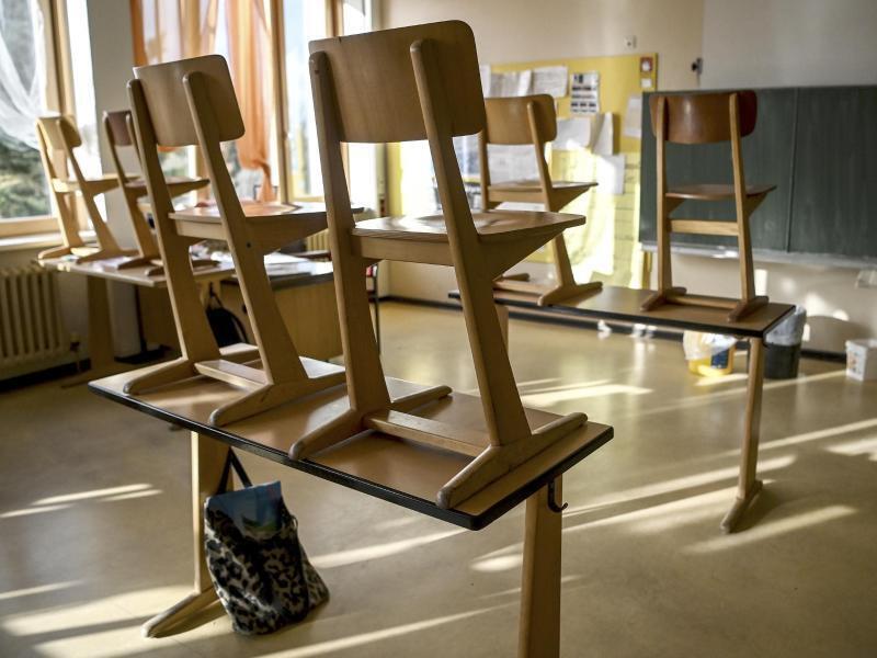 Lockdown Verlangerung Droht Wenig Hoffnung Auf Vollen Prasenzunterricht Im Neuen Jahr Inland Rnz