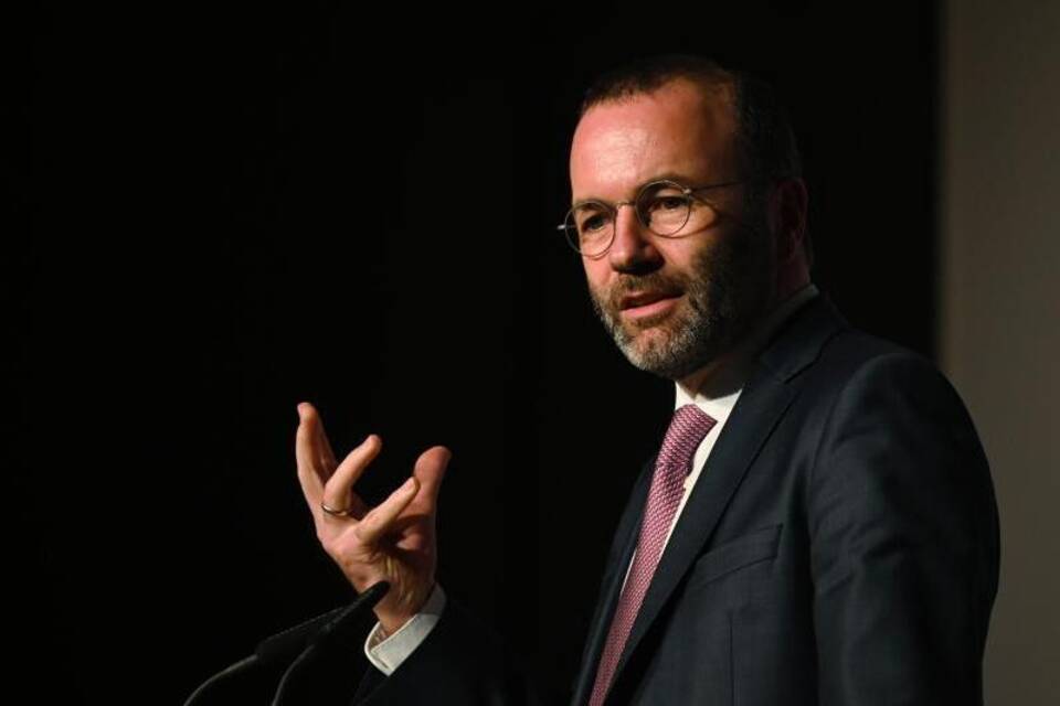 Weber: Orban möchte Europa Helmut Kohls zerstören Weber: Orban möchte Europa Helmut Kohls zerstören