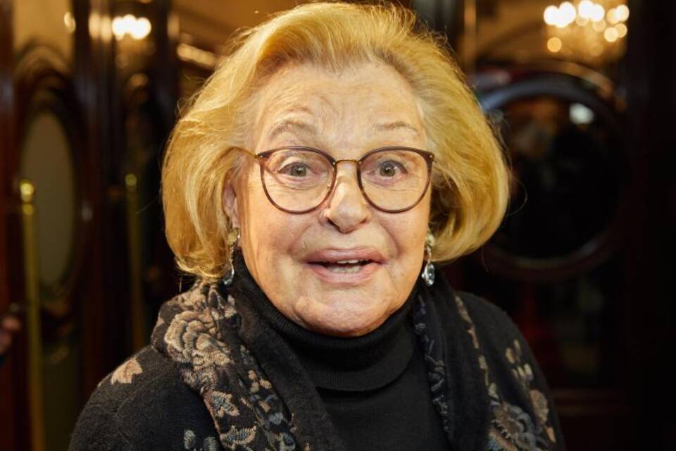 Nadja Tiller Nadja Tiller