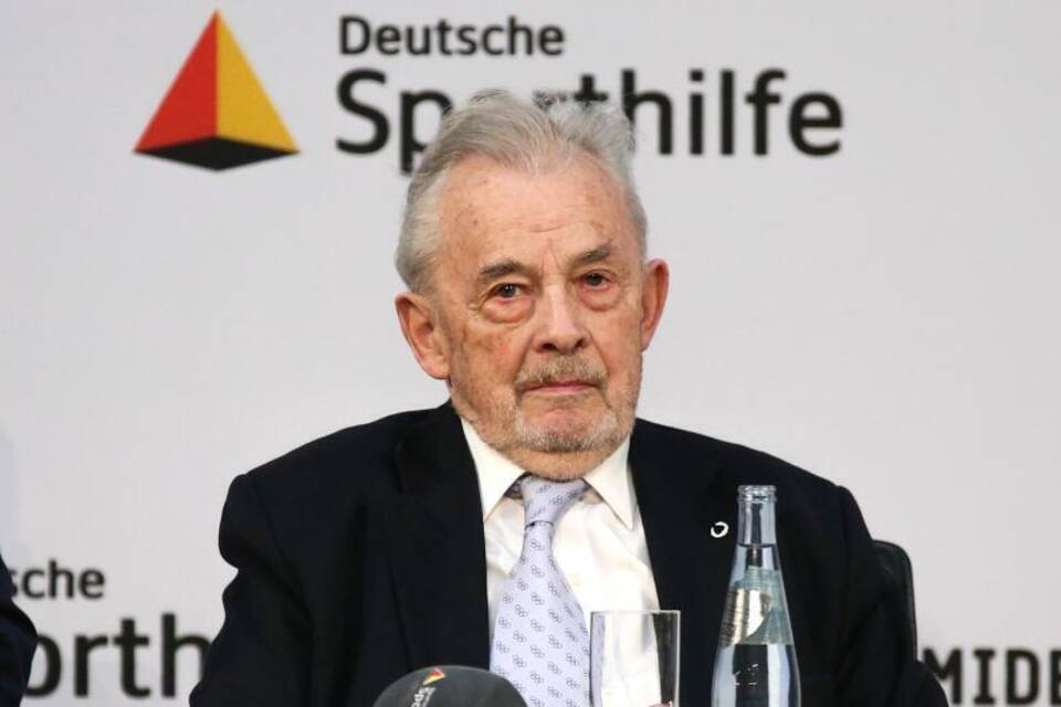 Walther Tröger Walther Tröger