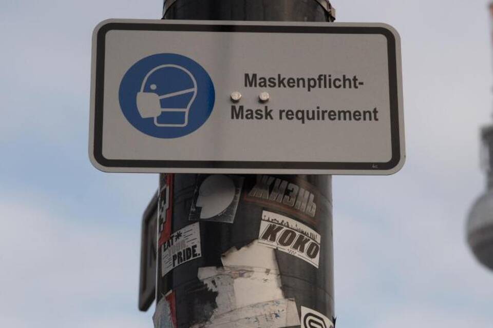 Ein Hinweis auf die Maskenpflicht