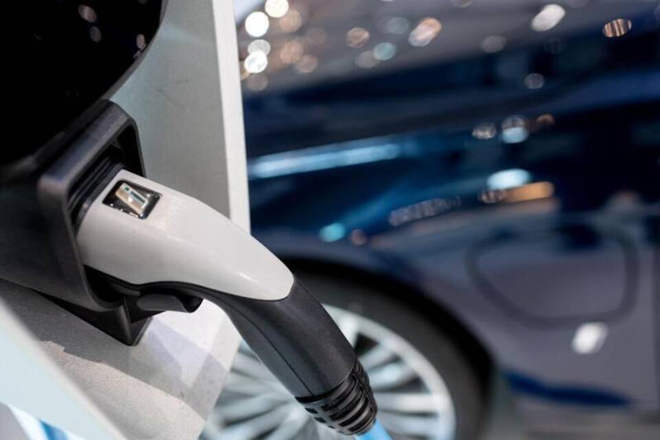 Hybrid-Fahrzeug Hybrid-Fahrzeug