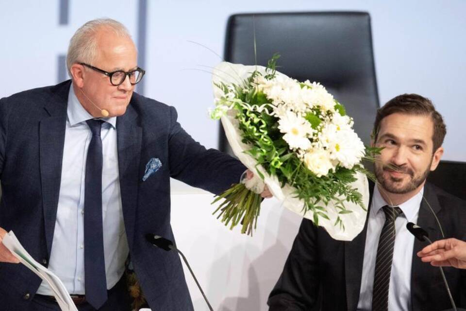 Keller und Curtius Keller und Curtius