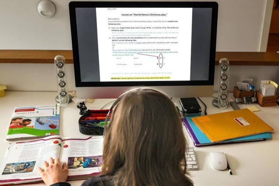 Coronavirus - Schulunterricht zu Hause Coronavirus - Schulunterricht zu Hause