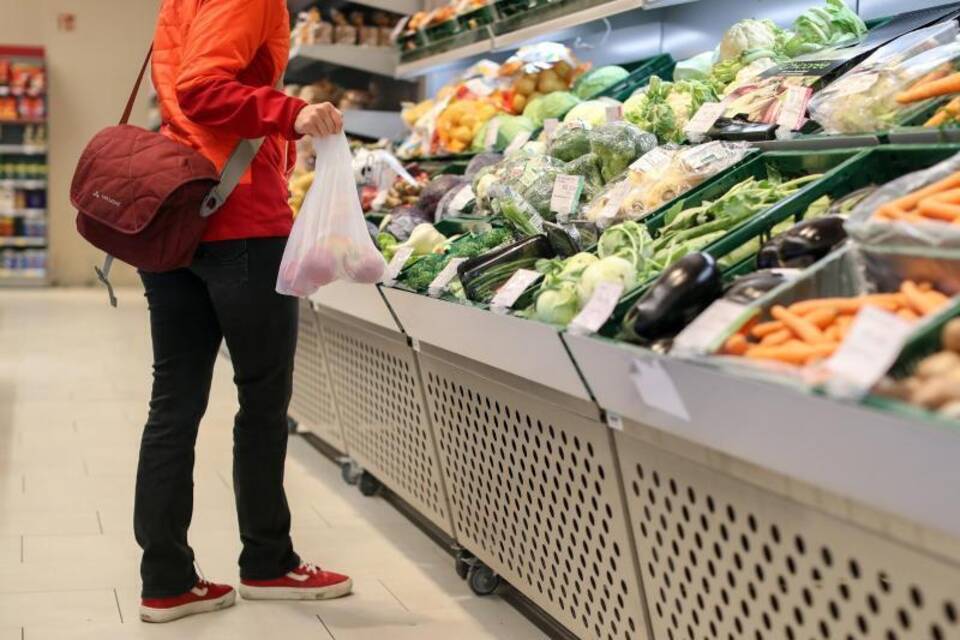 Lebensmittel im Supermarkt Lebensmittel im Supermarkt