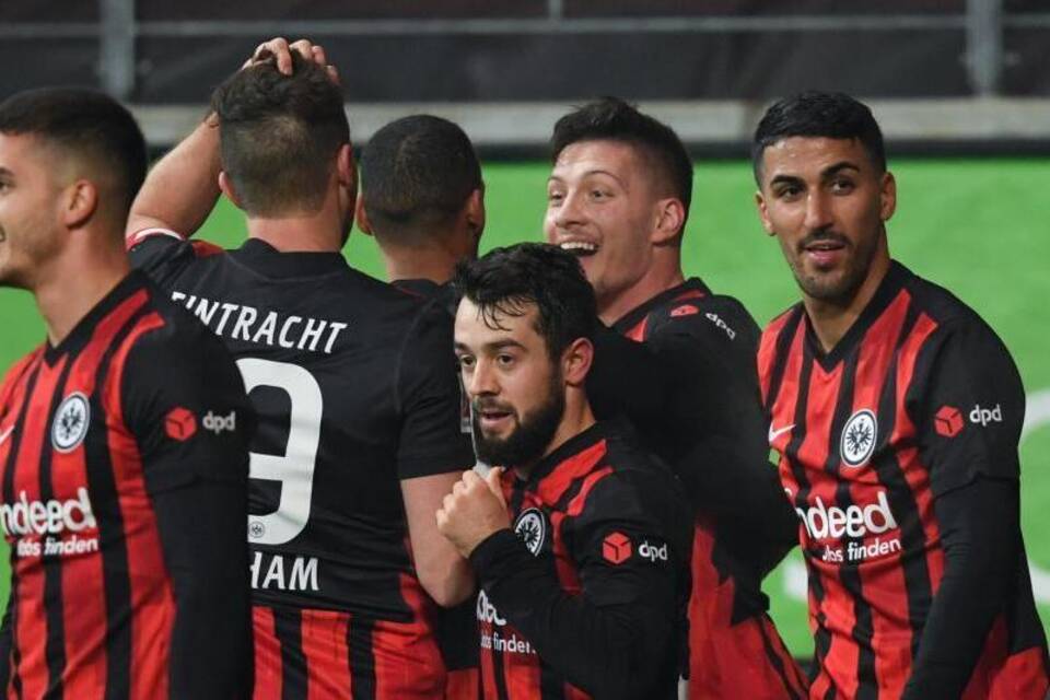 Eintracht Frankfurt - FC Schalke 04 Eintracht Frankfurt - FC Schalke 04