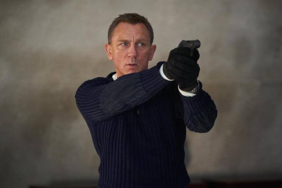 Daniel Craig