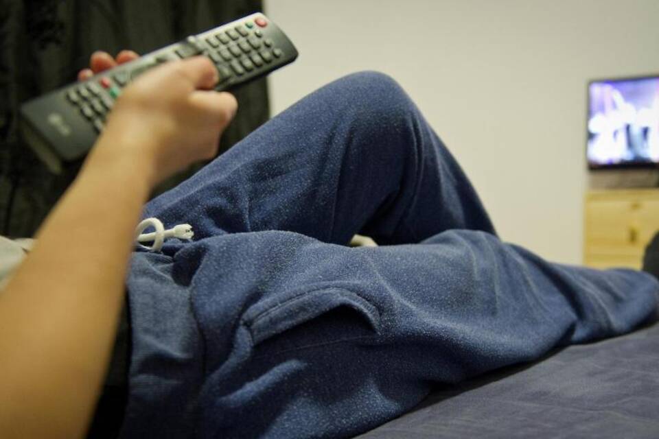 Eine Frau in Jogginghose Eine Frau in Jogginghose