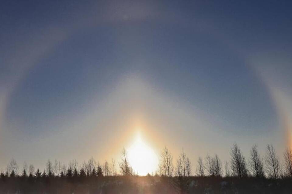 Drei Sonnen am Himmel Drei Sonnen am Himmel