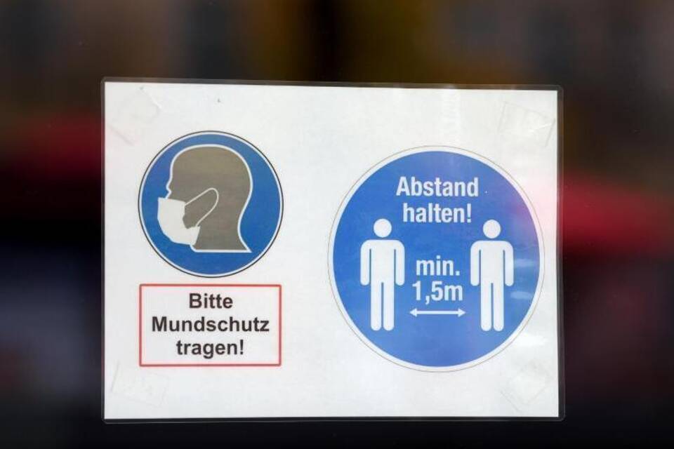 Hinweisschild Hinweisschild