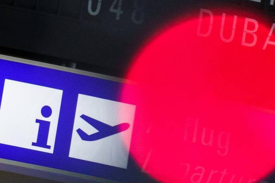 Im Flughafen Im Flughafen