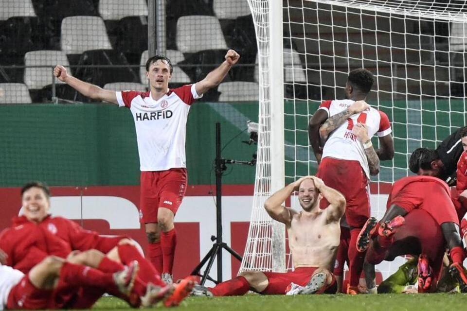 DFB-Pokal DFB-Pokal