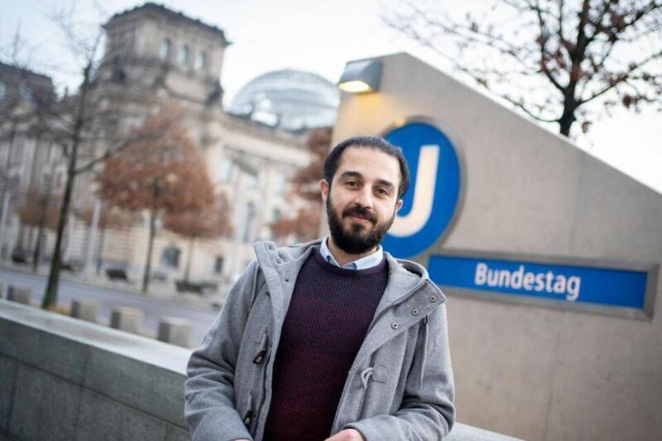 Syrien-Flüchtling Tarek Alaows kandidiert für den Bundestag Syrien-Flüchtling Tarek Alaows kandidiert für den Bundestag