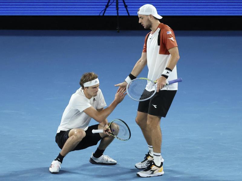 Tennis-Mannschafts-Wettbewerb: Zverev/Struff siegen ...