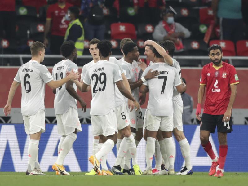 Halbfinal-Sieg gegen Al Ahly: Lewandowski trifft doppelt ...