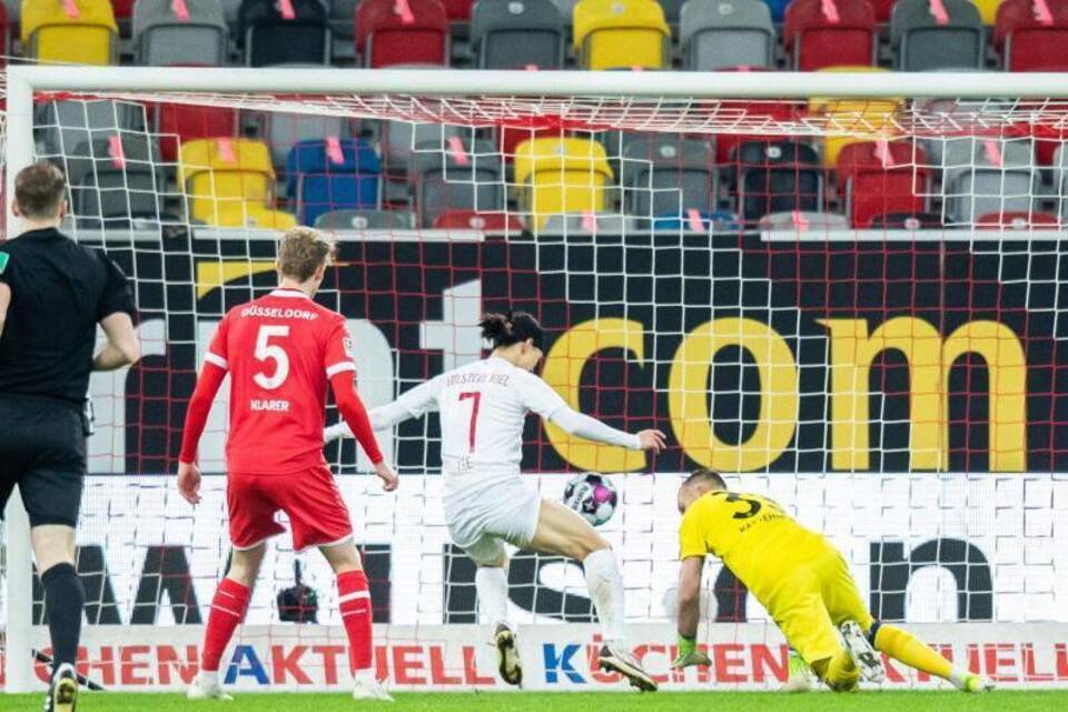 Fortuna Düsseldorf - Holstein Kiel Fortuna Düsseldorf - Holstein Kiel